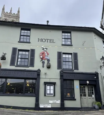 Smugglers Hotel - bar