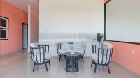 Sans Hotel Berau Square