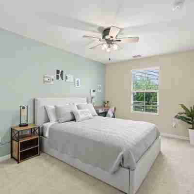 Wine Country Farmhouse with Fire Pit & BBQ near Napa, San Francisco & Sacramento Rooms