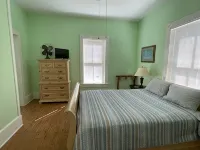 Charming 1930's house only a few blocks from the St. Johns River!