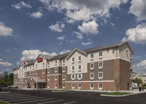 WoodSpring Suites Lincoln Northeast I-80 - Kitchens