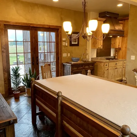 Stage Road Estate. Peaceful executive home close to Glacier National Park.