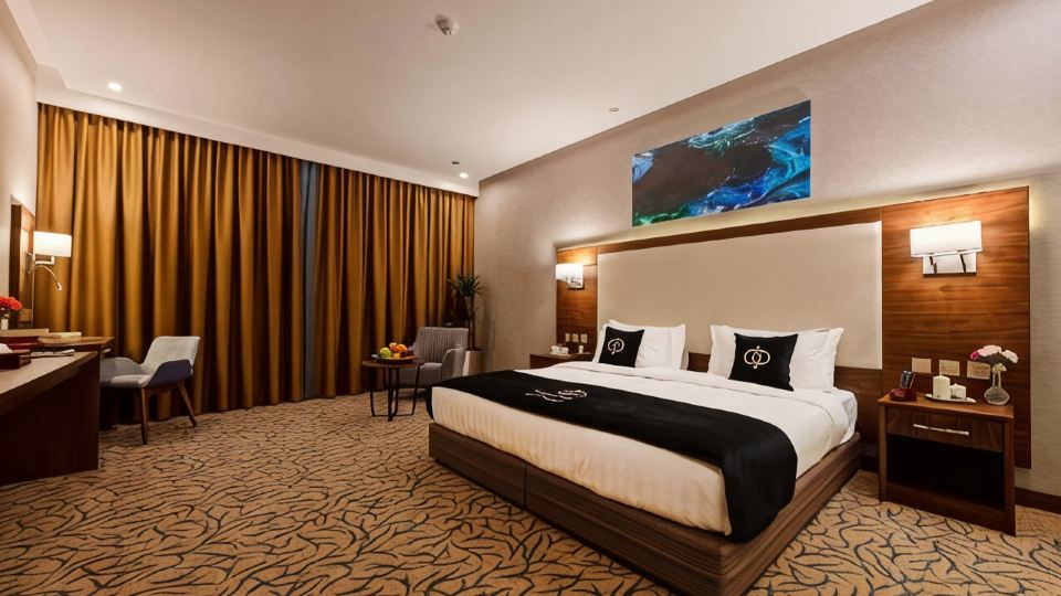 Sunday Emerald Hotel