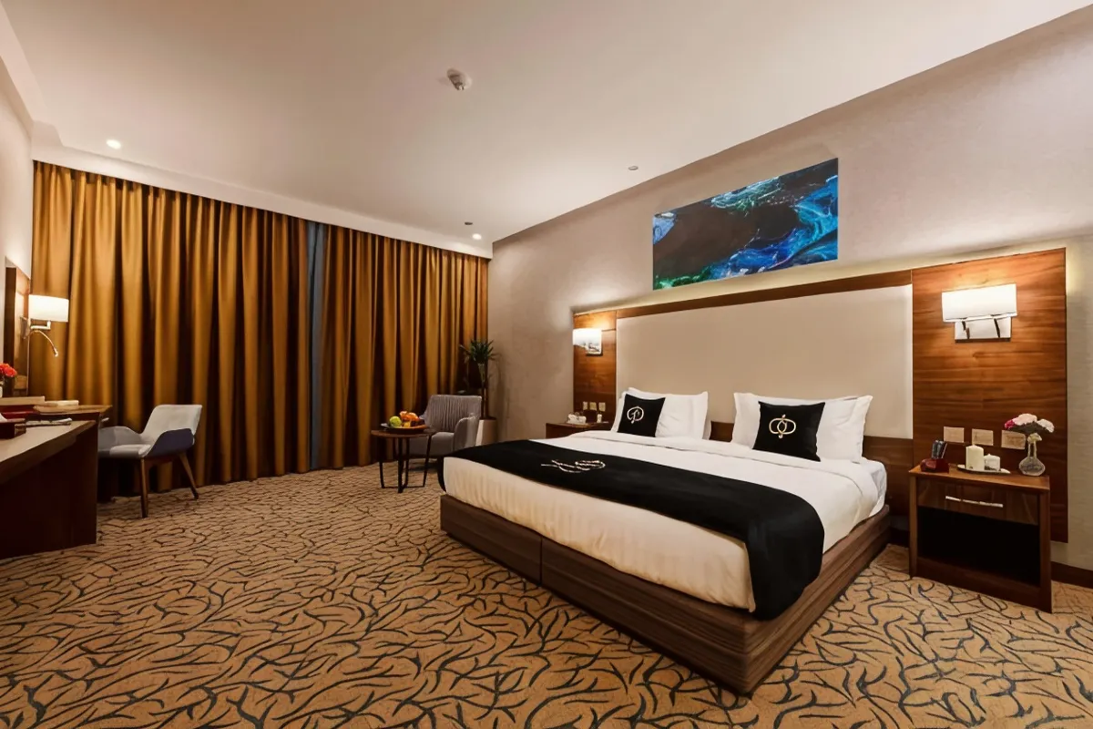 Sunday Emerald Hotel