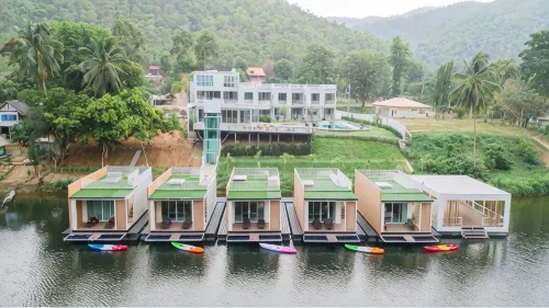 Erachon Raft Resort - parking