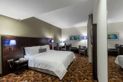 Babylon Rotana Hotel Hotel a 