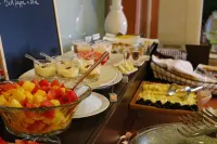 Home Suites Boutique Hotel Freetown - breakfast