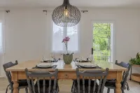 Elegant Euganean Hills apartment with garden view