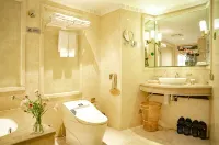 Qingmu Hotel (Xuancheng Guangde Municipal Government High Speed Railway Station) - 4 stjerner
