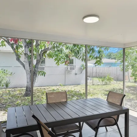 Family Getaway – 4-Br House w/ Parking & Patio