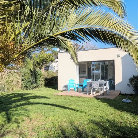 Sarzeau 100 m from the beach and coastal paths, beautiful house with all comforts