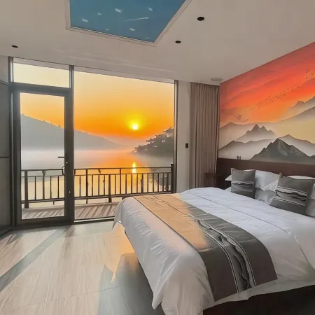Huangshan Shexian Night Moor Xin'an Homestay (Xin'an River Gallery Scenic Area Branch)