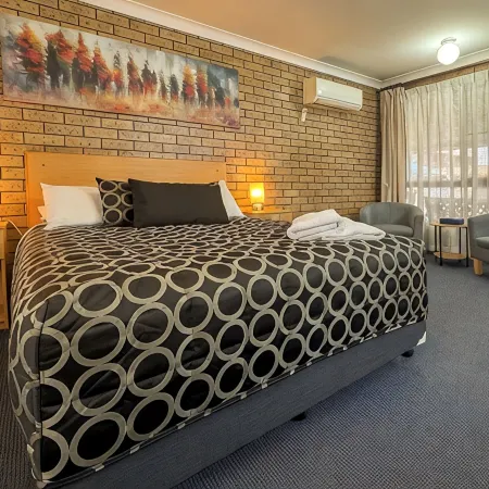 Macintyre Motor Inn