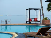 The Loft Seaside Sriracha Hotel - Beach