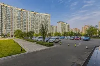 Shenghe Regent Hotel - parking