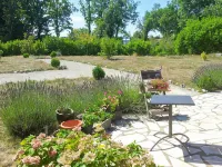 Bungalow in Lanzac with Panoramic Views Hotele w: Lanzac