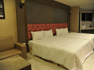 Maple Hotel