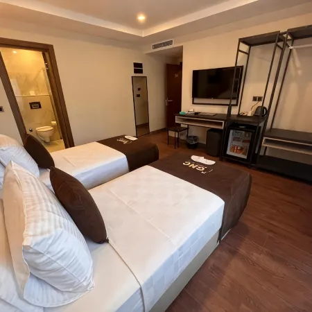 Gnc Airport Hotel