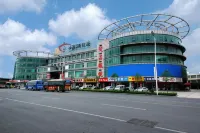 Orange  Hotel