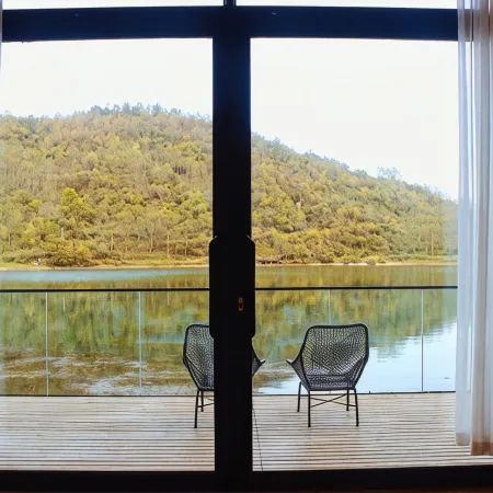 CLOUD·LAKE RESORT HOTEL