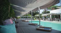 Hôtel Font Mourier - piscina