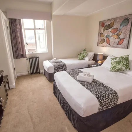 Hotel Waterloo & Backpackers Отели рядом с достопримечательностью «Гора виктория»