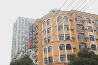 Hole Hotel - 2-Star