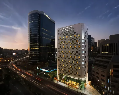 Hotel Manu Seoul Station Отели рядом с достопримечательностью «Храм Тегакса»