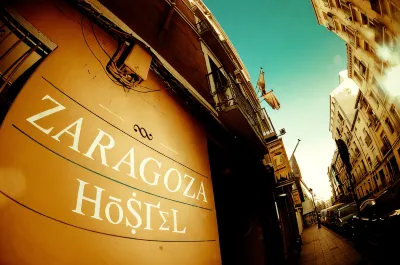 Albergue Zaragoza Hostel Hotele w: 