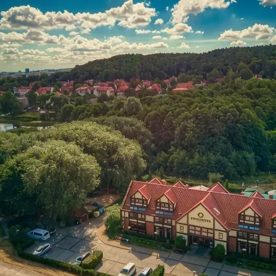 Dom Oliwski Hotels near Oliwa Zoo