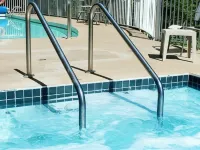 Four Points by Sheraton Surrey - Pools