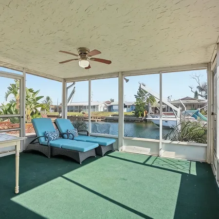 4 bedrooms home located on the deep water canal 13630 Garris Dr. Hudson Fl 34667