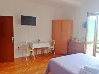 Charming studio for 2 people in a quiet area - Wifi