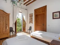Charming rural house renovated located in the middle of the island. Hotels in Lloseta