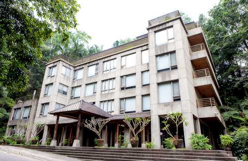 雲林古坑草嶺SPA渡假山莊