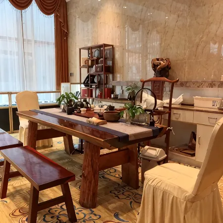 Xingyi Dibiao International Hotel