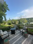 Charming 1-bedroom cottage in welcoming Cranberry Lake/Finger Lakes region - Homestays