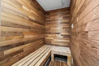 In-House Elevator, Waffles, Amazing Ocean Views - 4-Star