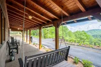 New Listing! Luxury mountain view cabin in the heart of Aska Adventure area