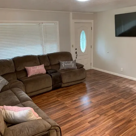 King, queen, & twin bed. 2-bedroom. Fenced around.
