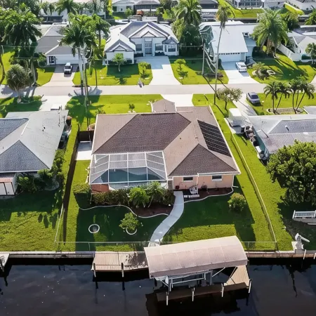 Villa Cape Coral Gulf Access Western Exposure Heated Pool Hot Tub 5 Bedrooms 2 B