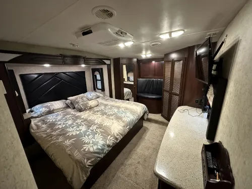 River front relaxation retreat rv on the famous Suwannee river