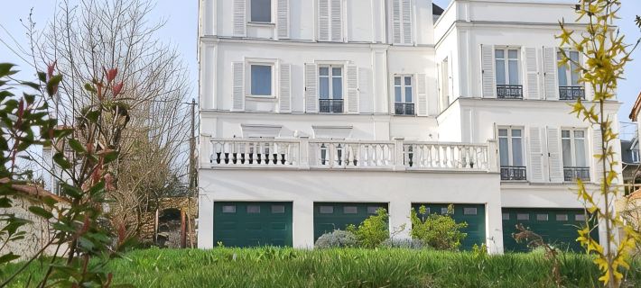 Villa Les Coteaux - 300m² - Proche Paris Ξενοδοχεία στην πόλη Essonne