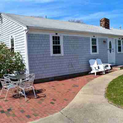 Your Perfect Beach Getaway Just a Block / 0.1 Mile Away! Hotel Exterior