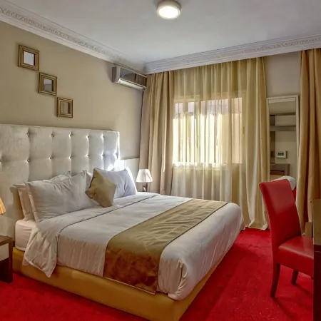 Yaad City Hotel