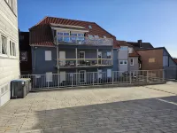 Color magic blue in the Harz apartment Smilla with sauna, terrace and bicycle shed