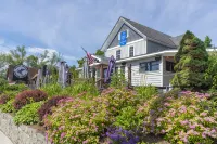 The Bolton House - 5 BR 3.5 BA Home with Hot Tub - 4つ星