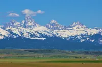 Affordable elegance with great Teton Mountain views - Mountain view