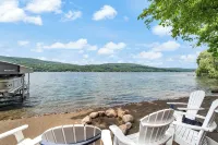 Lake House Retreat on Beautiful Canandaigua Lake Sleeps 12 - Country Houses