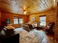 Adirondack Cabin Near Lake Placid & High Peaks: 7 Person Hot Tub and Skiing